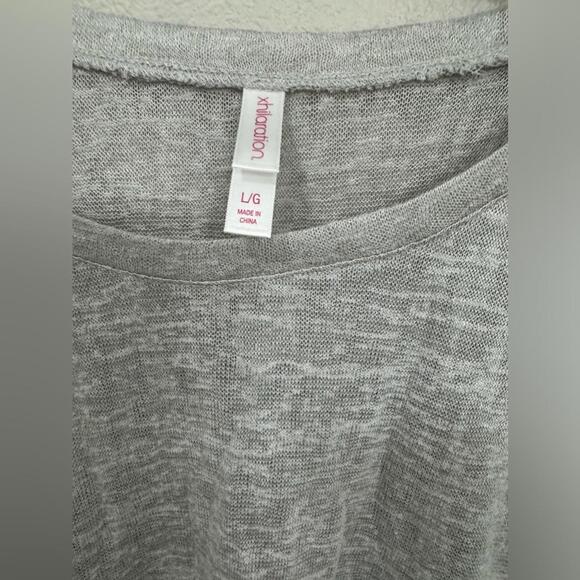 NWT Xhilaration Gray Sheer Lace Bohemian Long Sleeve Flowy Top- Size Large - Picture 3 of 6